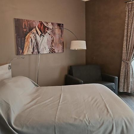 Prima Fila Due Pemium Guest House Sanremo Exterior foto